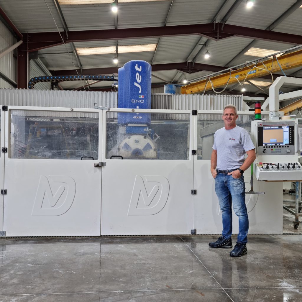 Amaris Granite & Quartz director Chris Jackson with his Donatoni Jet625 provided by Stone Automation